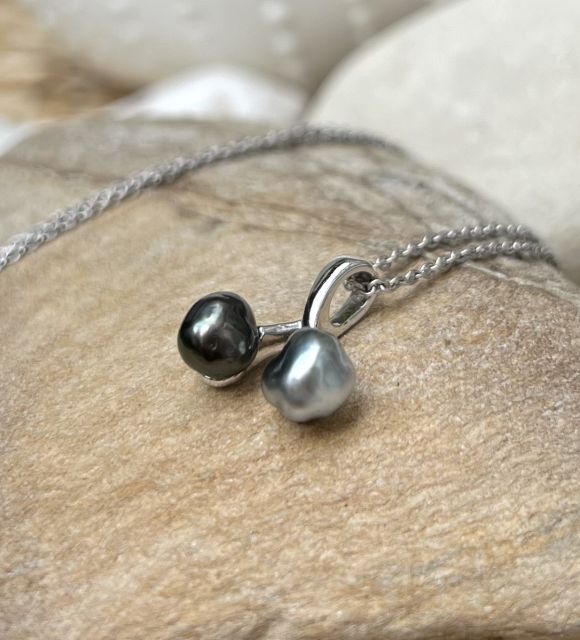 Sublimez votre style avec nos pendentifs keshi uniques. Leur beauté captivante et leur rareté en font des pièces exclusives qui vous démarqueront avec éclat