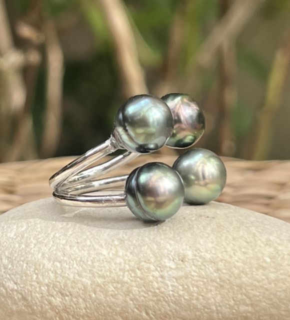 مجوهرات من لؤلؤ تاهيتي بلمعان نادر وبريق استثنائي. شهادة توثيق وتسليم آمن - Poemotu.