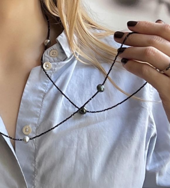 L'élégance en toutes occasions Idéal pour des soirées estivales sous les étoiles ou des cocktails élégants, ce sautoir sublime vos tenues - certifié et garanti