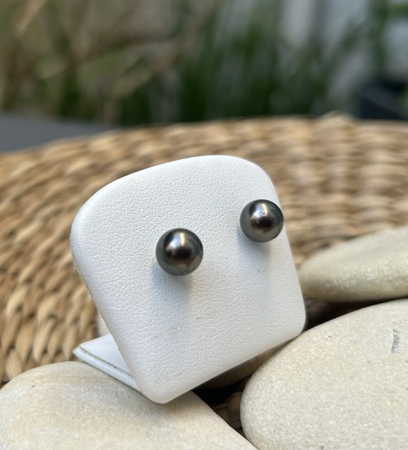 Incroyable couleur peacock pour cette paire de boucles d'oreilles perles de Tahiti - éblouissement garanti - pièce unique à saisir maintenant