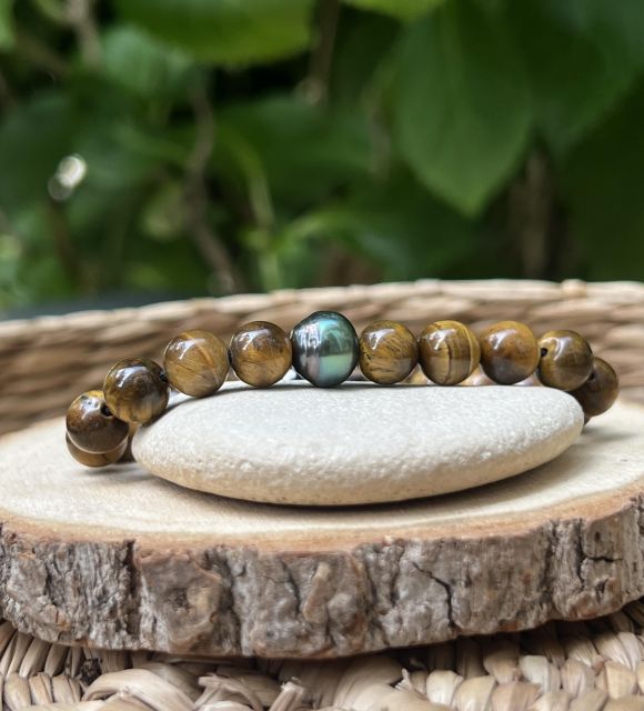 Tahitian pearl jewellery with rare highlights and exceptional lustre. Certificate of authenticity and secure delivery – Poemotu.