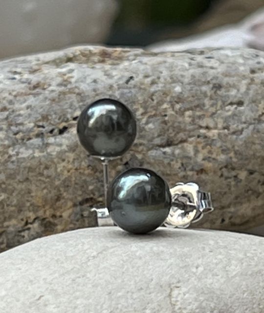 Découvrez sans attendre ces boucles d'oreilles argent véritables en perles de culture de Tahiti - Créées pour vous en France - certificat GIA - livraison gratuite