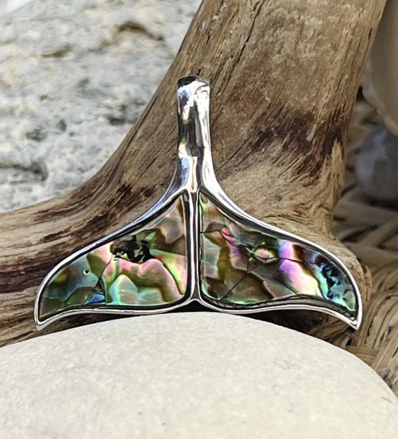 El Colgante para hombre en nácar de abulón - Colgante eco-responsable - Comprométase con Poemotu para la valorización total de los recursos marinos - certificado GIA