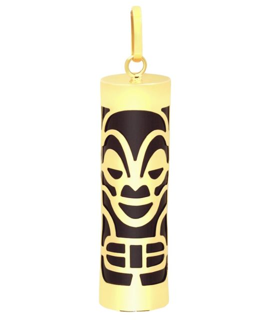 18金の無垢のゴールドとブラックアゲートで作られたペンダント、Tiki Santéをご紹介します。ポリネシアのお守りで、マナ、守護、バランス、内なる力の象徴です。