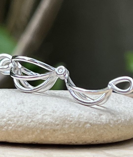 Écrin d’Argent rhodié – Cage à perle de culture permettant de porter une perle de culture de 7 à 9,70 mm sans perçage.