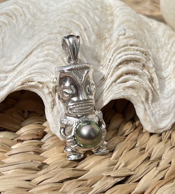 Descubra el colgante tiki y perla de cultivo de Tahití peacock redonda - pieza única - fotos contractuales - envío gratuito - satisfecho o reembolsado