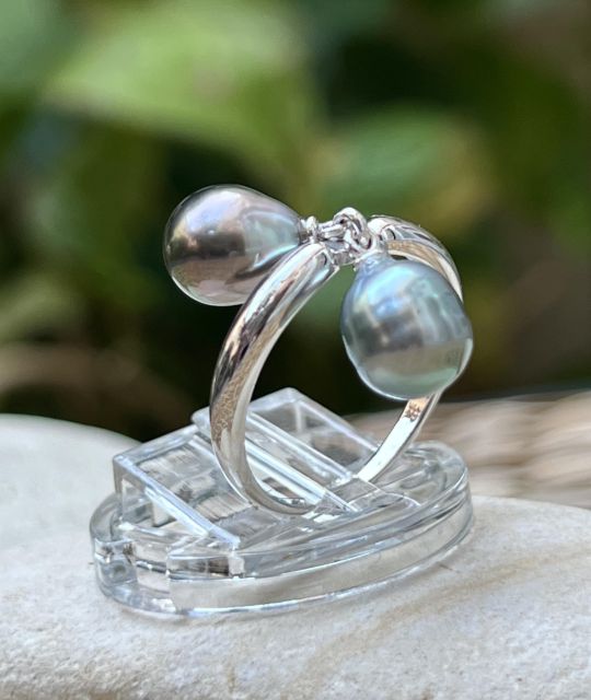 Bijou en perle de Tahiti aux reflets rares et lustre exceptionnel. Certificat d’authenticité et livraison sécurisée – Poemotu.