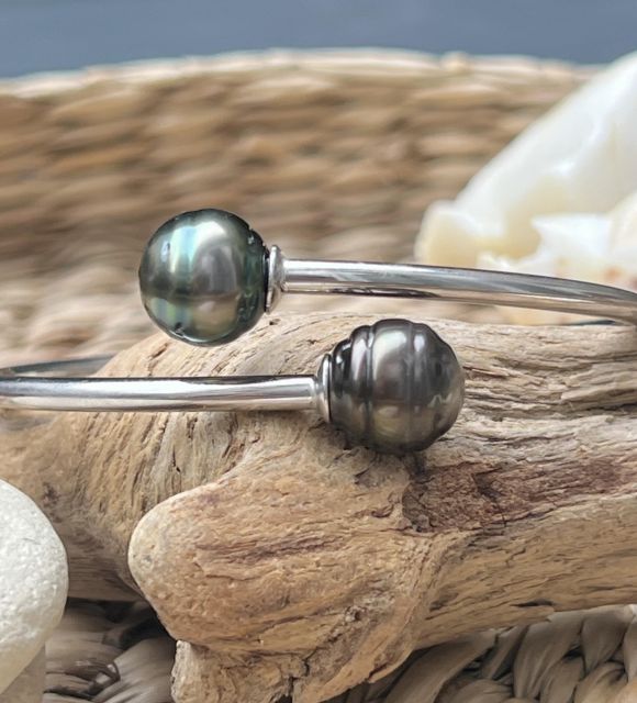 Témoignage d'un amour profond, le bracelet Toi et Moi perles de Tahiti fera briller les yeux et scintiller le poignet - livraison gratuite