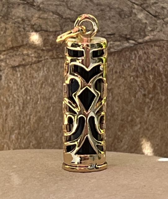 Einen Tiki zu tragen, bedeutet, einen Teil der spirituellen Kraft des Mana zu tragen, einen Schutz vor Übeln und eine Quelle persönlicher Stärke - kostenloser Versand