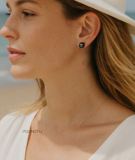 Fine, lumineuse et parfaitement équilibrée, cette chaîne en or jaune 18 carats, dotée d’une maille Forçat ronde de 1,10 millimètres de diamètre