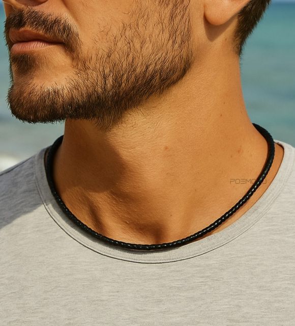 Découvrez le compagnon parfait pour votre véritable perle de Tahiti de Poemotu - cuir authentique bovin tressé noir - 3mm de diamètre - 45cm - livraison gratuite