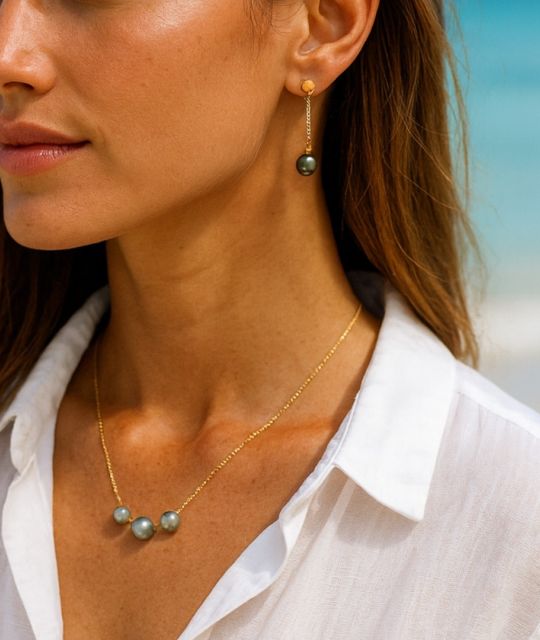 Übernehmen Sie einen schicken Alltagslook mit den Tahiti-Perlenohrringen 