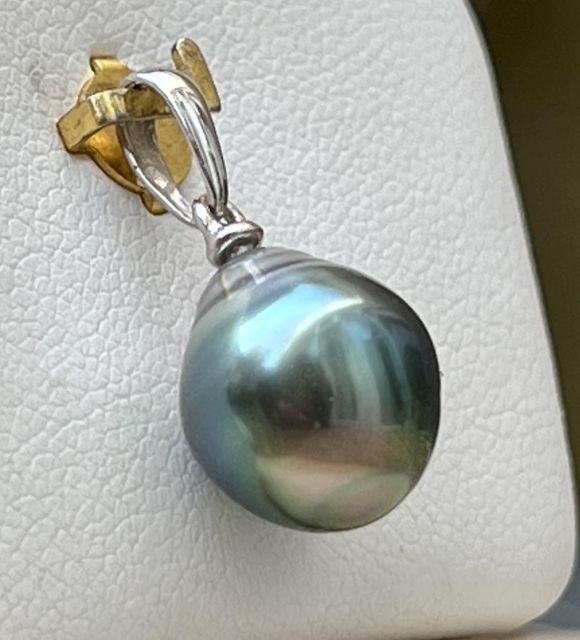 塔希提珍珠饰品，稀有光泽与卓越光彩。正品认证，安全配送——Poemotu。