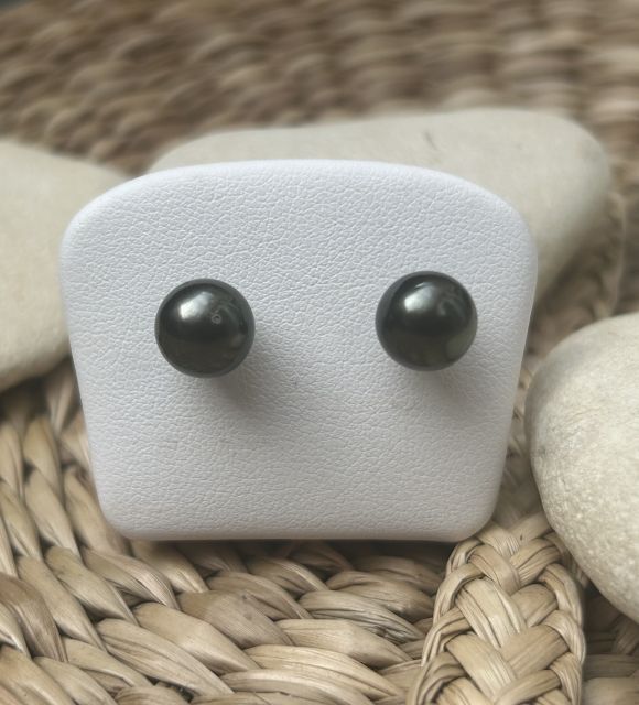 Bijou en perle de Tahiti aux reflets rares et lustre exceptionnel. Certificat d’authenticité et livraison sécurisée – Poemotu