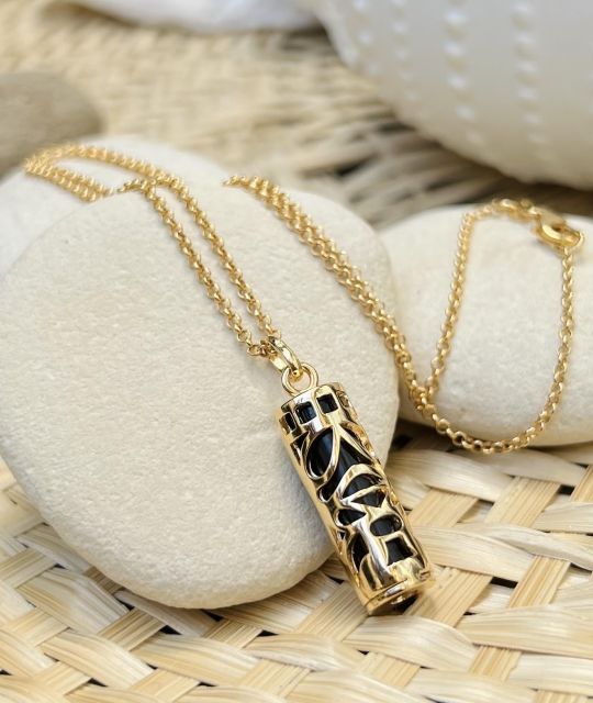 Bijou en perle de Tahiti aux reflets rares et lustre exceptionnel. Certificat d’authenticité et livraison sécurisée – Poemotu.