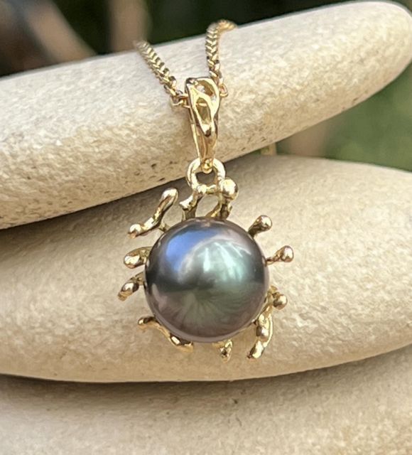 اعرض الرمز المثالي لحماية البحيرات الشاطئية البولينيزية - لؤلؤة تاهيتي حقيقية بحجم 9.85 ملم - معتمدة ومضمونة - توصيل آمن مجاني.