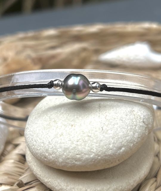 Adoptez cet adorable bracelet coton et sa véritable perle de culture de Tahiti de couleur rare au lustre excellent - certificat GIA - Fête des Mères
