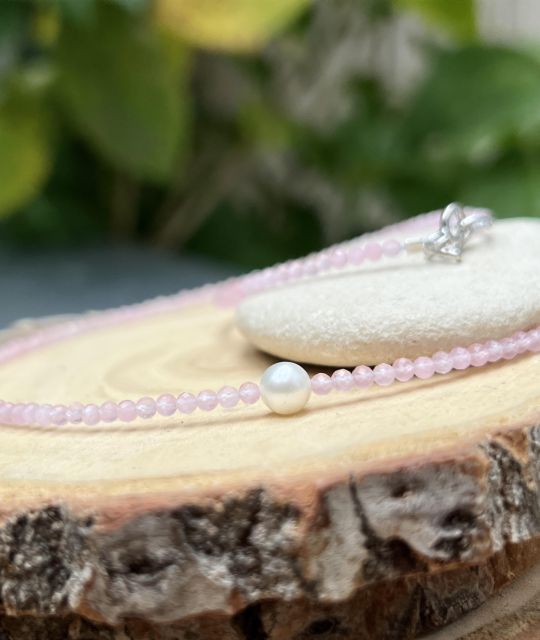 Bijou en perle de Tahiti aux reflets rares et lustre exceptionnel. Certificat d’authenticité et livraison sécurisée – Poemotu.