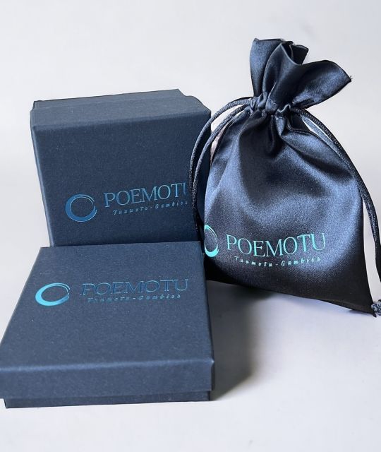 Entdecken Sie ein einzigartiges handgefertigtes Stück von Poemotu - grauer Keshi - GIA-Zertifikat - kostenlose sichere Lieferung - Zufrieden oder Geld zurück.