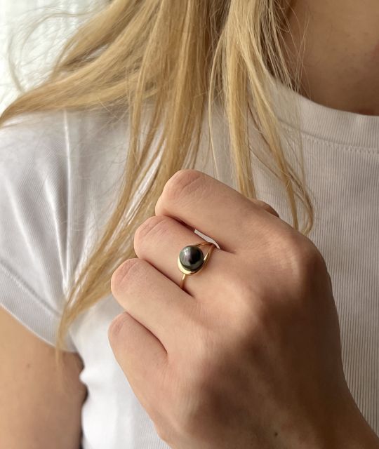 Vaïtea, ein Ring als Ode an die Natur, der die authentische Tahiti-Perle sublimiert - Version in 18 Karat Gold - kreiert in unserer Werkstatt in Loire-Atlantique - zertifiziert und garantiert - kostenloser Versand