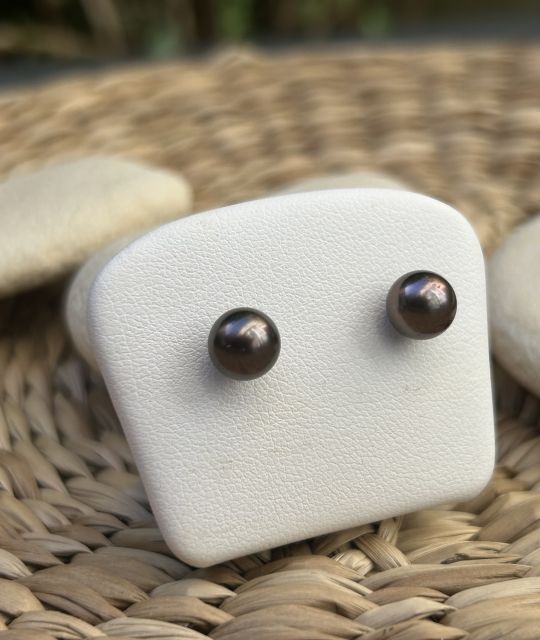 Bijou en perle de Tahiti aux reflets rares et lustre exceptionnel. Certificat d’authenticité et livraison sécurisée – Poemotu