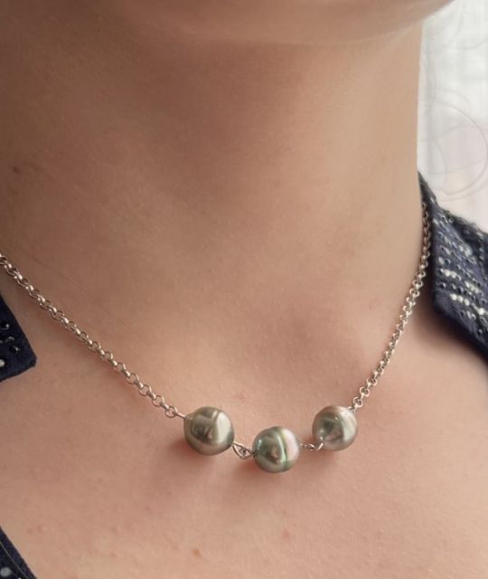 Bijou en perle de Tahiti aux reflets rares et lustre exceptionnel. Certificat d’authenticité et livraison sécurisée – Poemotu