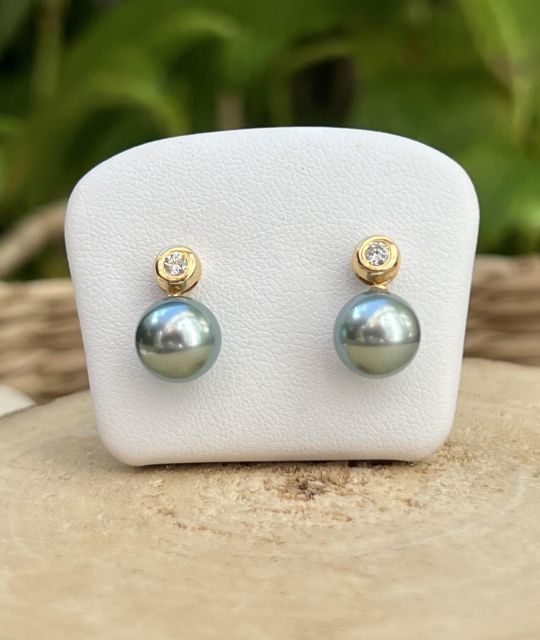 Bijou en perle de Tahiti aux reflets rares et lustre exceptionnel. Certificat d’authenticité et livraison sécurisée – Poemotu