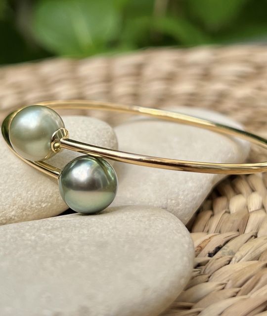 Bijou en perle de Tahiti aux reflets rares et lustre exceptionnel. Certificat d’authenticité et livraison sécurisée – Poemotu.
