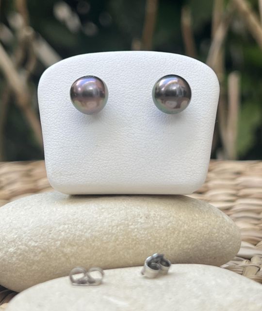 Bijou en perle de Tahiti aux reflets rares et lustre exceptionnel. Certificat d’authenticité et livraison sécurisée – Poemotu
