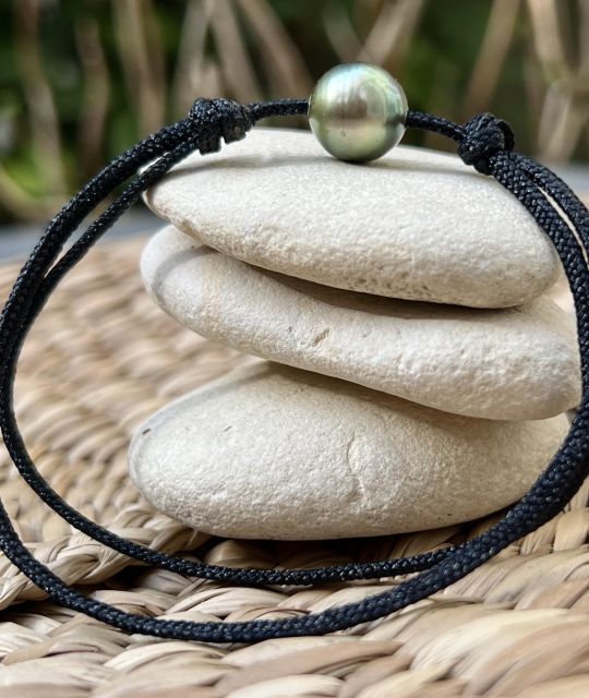 Bijou en perle de Tahiti aux reflets rares et lustre exceptionnel. Certificat d’authenticité et livraison sécurisée – Poemotu.