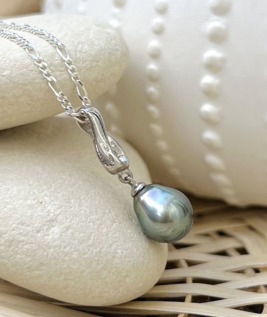 Véritable pépite : Perle de Tahiti de couleur bleue - symbole infini  - perle de Mangareva - Polynésie française - certificat GIA - livraison gratuite