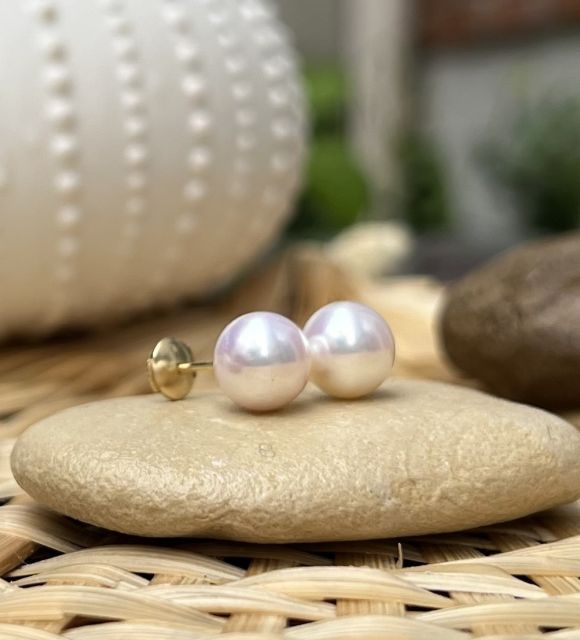 Découvrez ces incroyables perles d'eau douce blanches au voile rose - des boucles d'oreilles uniques et intemporelles - système haute sécurité - certificat GIA