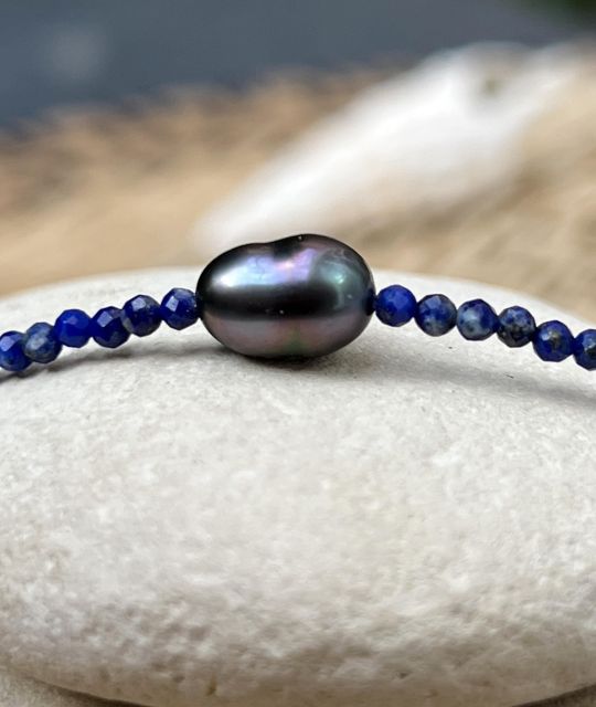 Découvrez une pièce unique artisanale de poemotu - rare keshi bleu et rose - certificat GIA - livraison sécurisée gratuite - satisfait ou remboursé