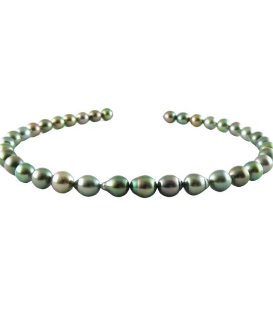 Bijou en perle de Tahiti aux reflets rares et lustre exceptionnel. Certificat d’authenticité et livraison sécurisée – Poemotu