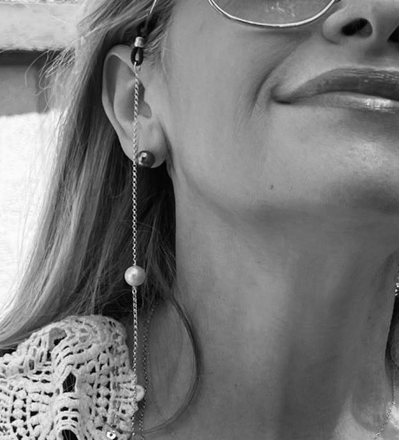 Vous êtes unique comme cette chaîne de lunettes en véritables perles de culture - Exclusivité Poemotu - livraison gratuite