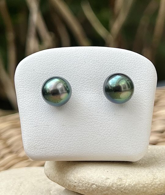 Bijou en perle de Tahiti aux reflets rares et lustre exceptionnel. Certificat d’authenticité et livraison sécurisée – Poemotu