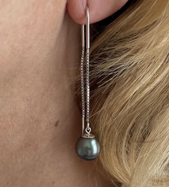 Bijou en perle de Tahiti aux reflets rares et lustre exceptionnel. Certificat d’authenticité et livraison sécurisée – Poemotu