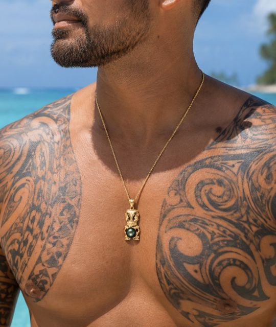 Bijou en perle de Tahiti aux reflets rares et lustre exceptionnel. Certificat d’authenticité et livraison sécurisée – Poemotu.