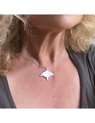 freshwater mother of pearl pendant manta ray silver price