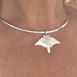 Manta Nui - Colgante Ray - Plata bañada en rodio