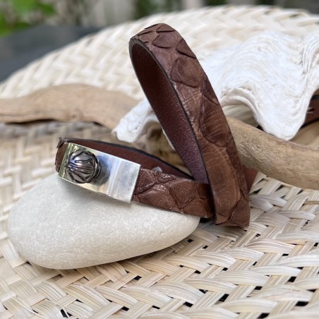 Engraved Peacock Tahitian Pearl Leather Bracelet