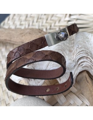 Pulsera de cuero marrón con estampado de serpiente y perla de Tahití