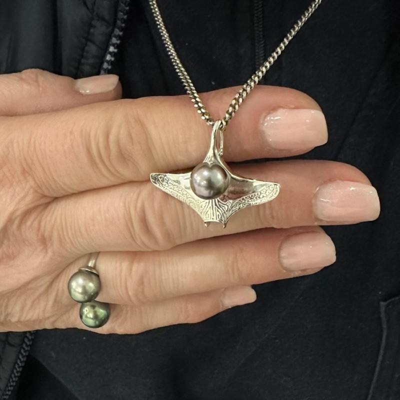 Customer Testimonial Manta Ray Pendant