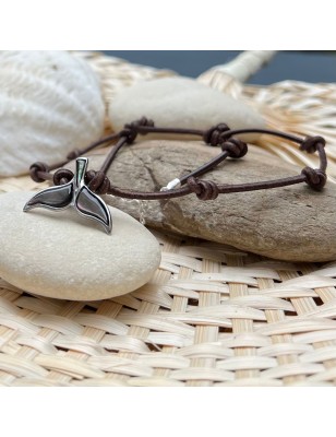 Ari - Collana in pelle con coda di delfino e madreperla tahitiana