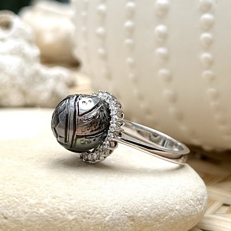 Cassius - Engraved Tahitian Pearl Silver Ring
