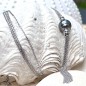 Saori – Halskette aus 925er Sterlingsilber mit blauer, eingekreister Perle