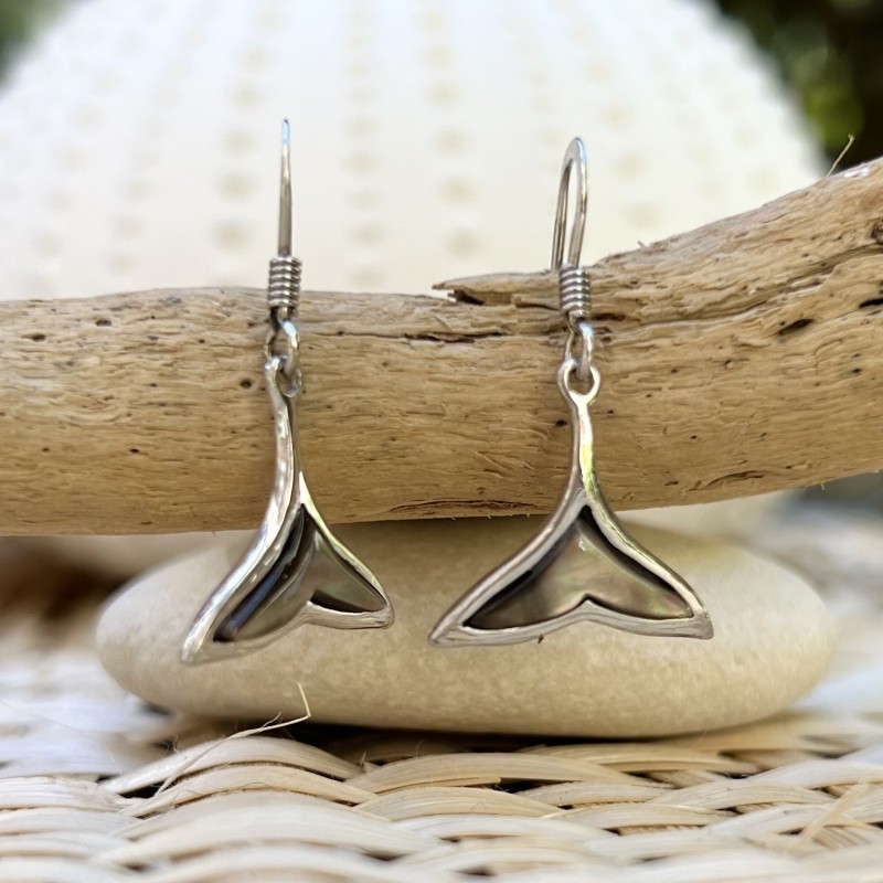 Pendientes de plata rodiada con manta raya de nácar de Tahití