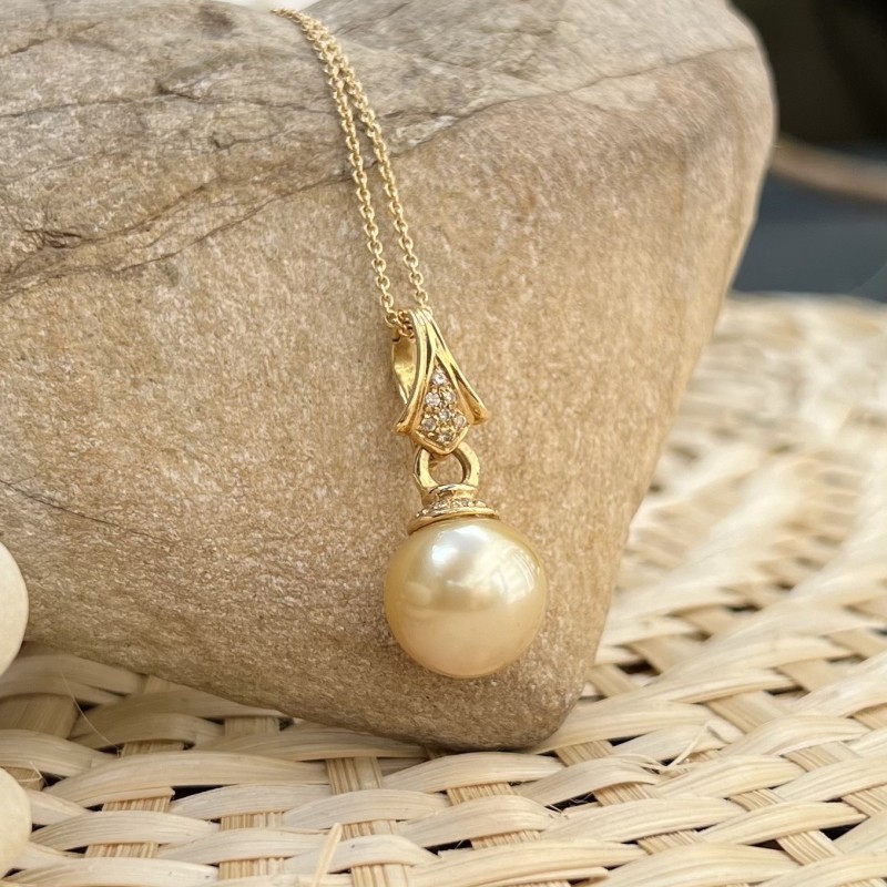 Pendentif Or 750 Diamants et Perle d'Australie 12,56mm