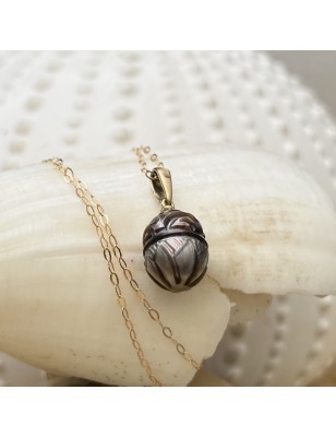 tahitian pearl 18k gold necklace price mother-of-pearl pearl - what is the best woman gift for valentine's day?