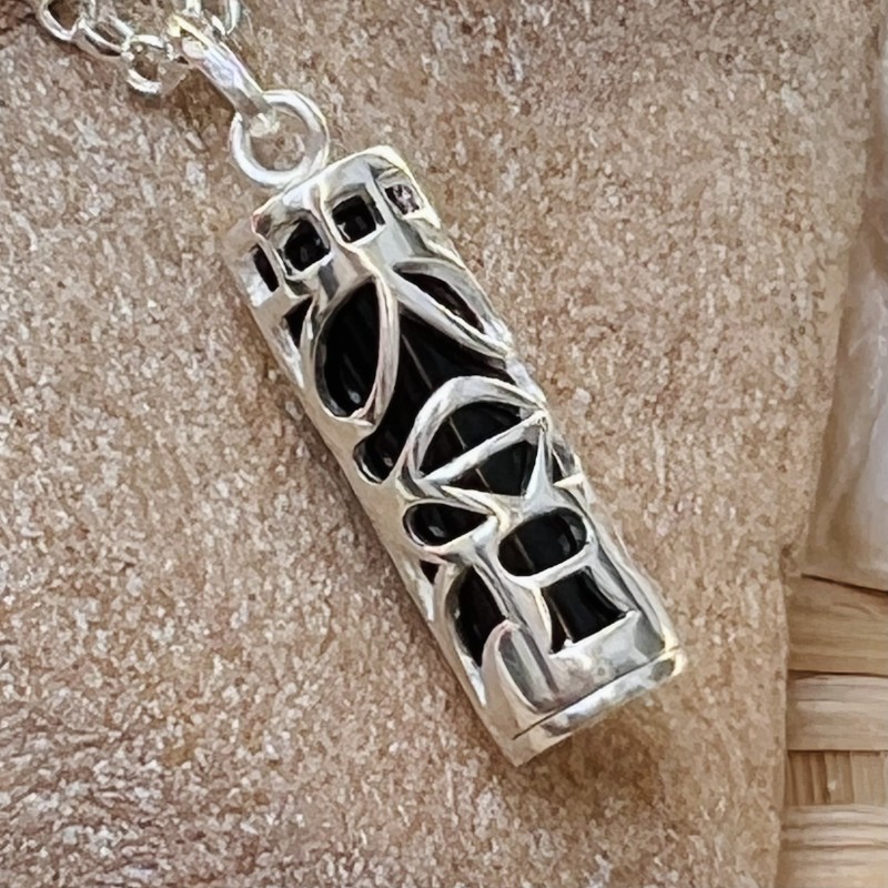 Equilibrium Tiki Pendant - Rhodium Silver - Onyx